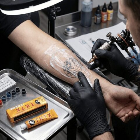 ✅ Cea mai bună cremă anestezică TKTX GOLD 75% pentru TATUAJ | EPILARE | FORAGE | MICROBLADING 1 Gemini Generated Image 3m88xy3m88xy3m88 1
