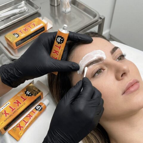 ✅ Cea mai bună cremă anestezică TKTX GOLD 75% pentru TATUAJ | EPILARE | FORAGE | MICROBLADING 4 Gemini Generated Image qwjcb3qwjcb3qwjc 1